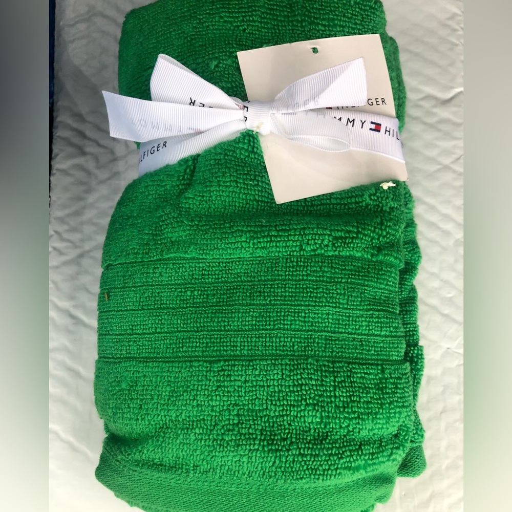 Set of 2 Tommy Hilfiger Cotton Green Handtowels